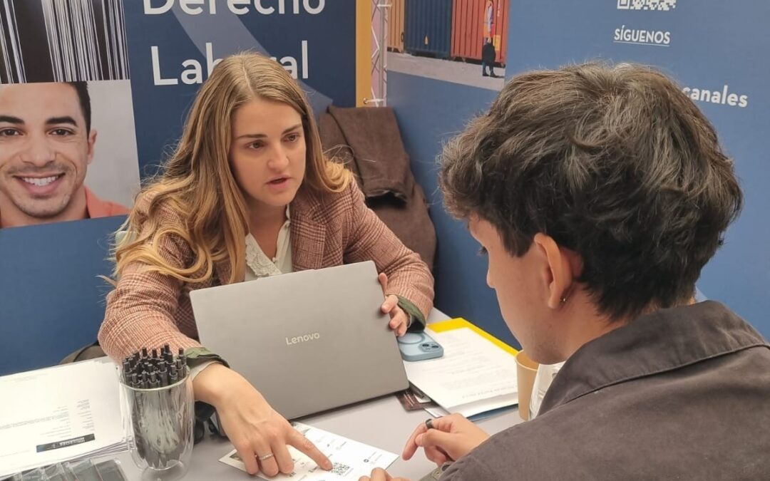 GNP_Canales tuvo alta convocatoria en Feria Laboral de Derecho UC